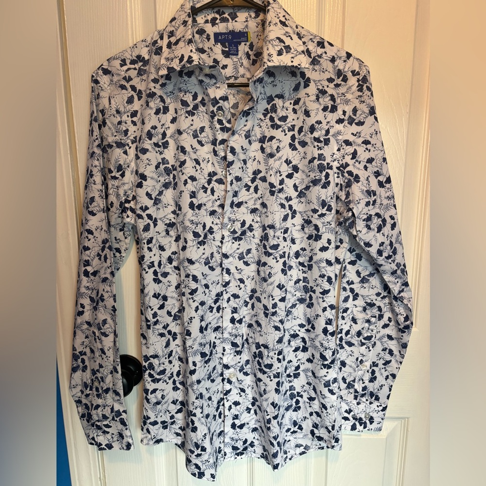 Apt. 9 Navy and White Leaf Print Shirt
